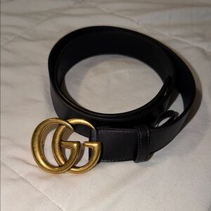 Gucci Black Leather Belt with Gold GG Buckle